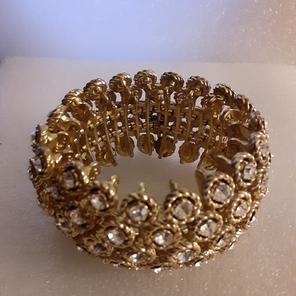 Gold Tone with Rhinestone Stretch Bracelet - Picture 4 of 5
